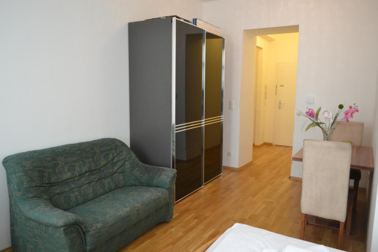 Goldfisch Apartment Taborstrasse Vienna Exterior photo
